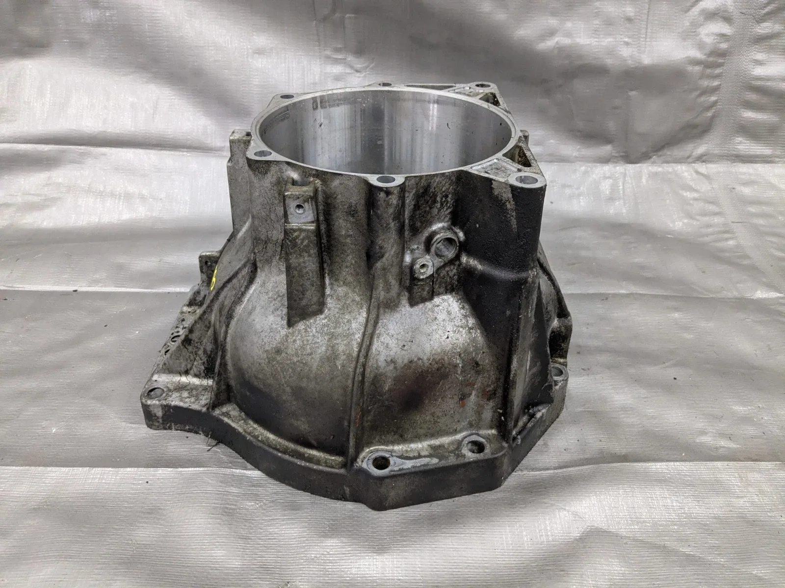 99-05 MAZDA MIATA AUTOMATIC TRANSMISSION BELL HOUSING image 2
