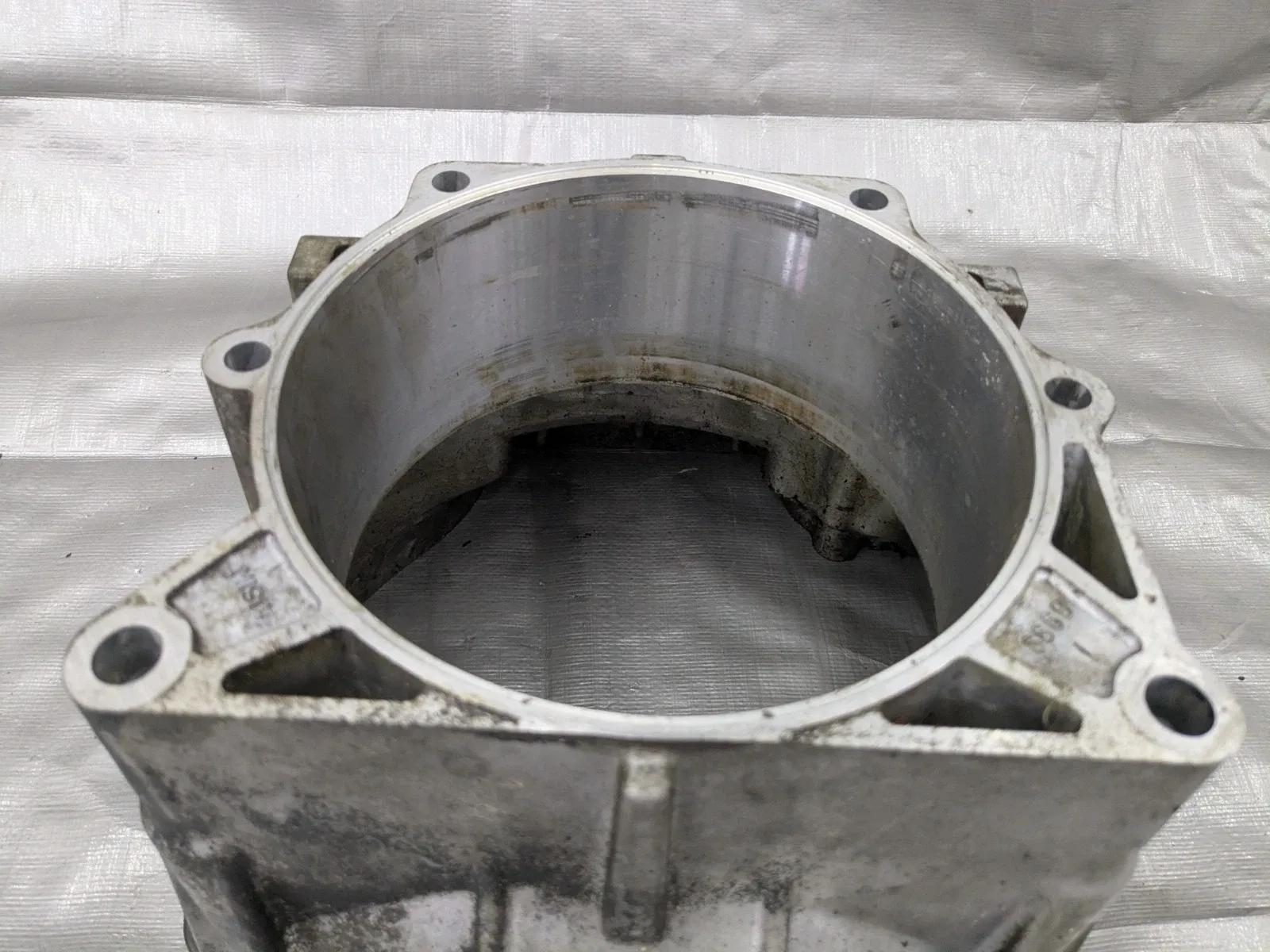 99-05 MAZDA MIATA AUTOMATIC TRANSMISSION BELL HOUSING image 4