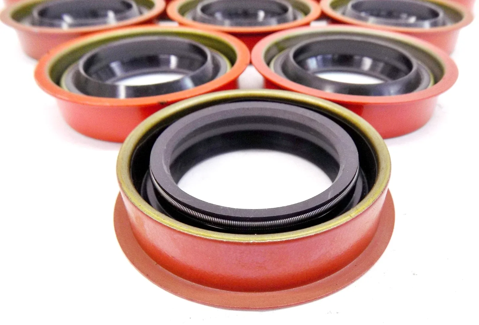 Bulk Lot of 19 Ford/Mopar & GM 2WD Rear Seals 2.510 OD. Transtar #36074 image 4