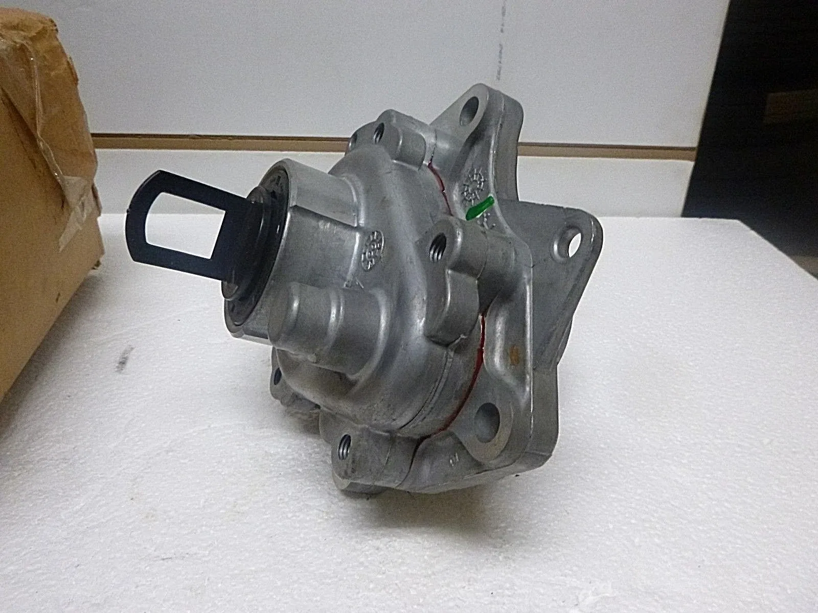 New GM AWD Actuator Housing #15030024 OEM