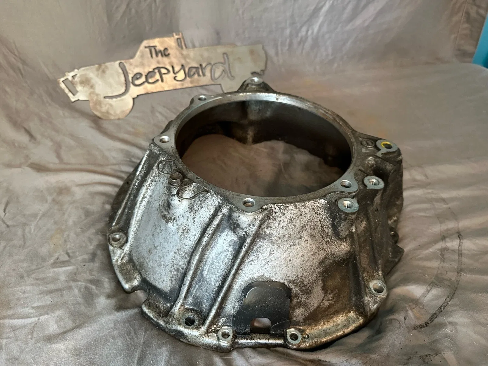 1987-2001 Jeep Cherokee XJ Comanche MJ AW4 Automatic Transmission Bell Housing image 3