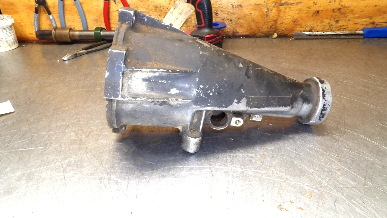 GM - Aluminum  Powerglide  Automatic Trans  " Tail Shaft Housing  "  Very Good