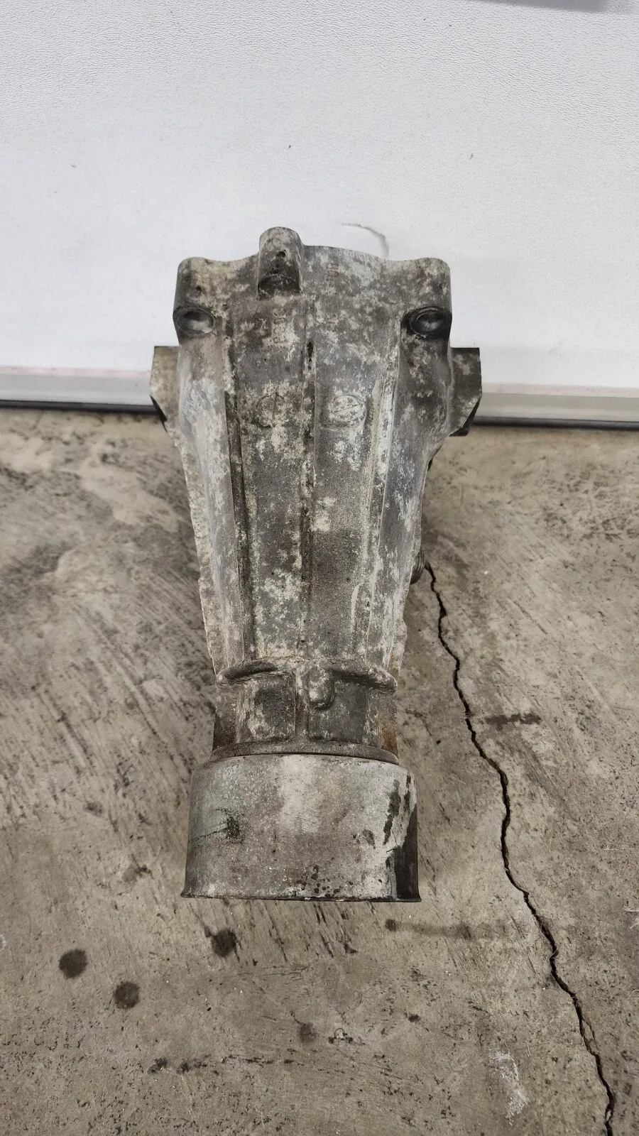 Toyota Supra MK3 1986.5-92 A340 Auto Tail Shaft Housing OEM image 3