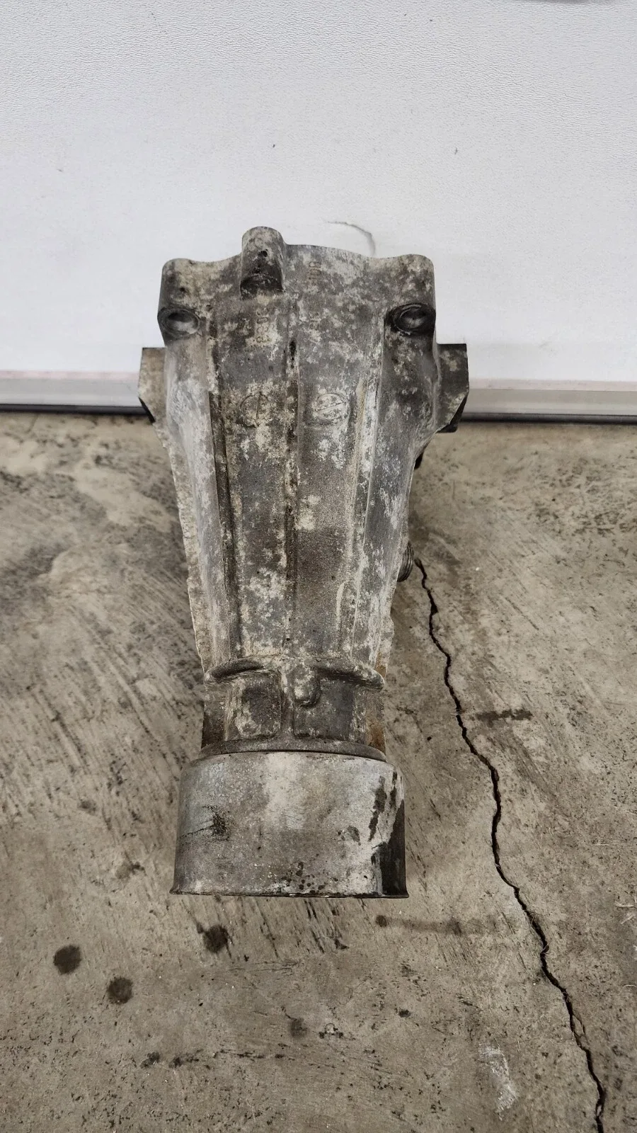 Toyota Supra MK3 1986.5-92 A340 Auto Tail Shaft Housing OEM image 4