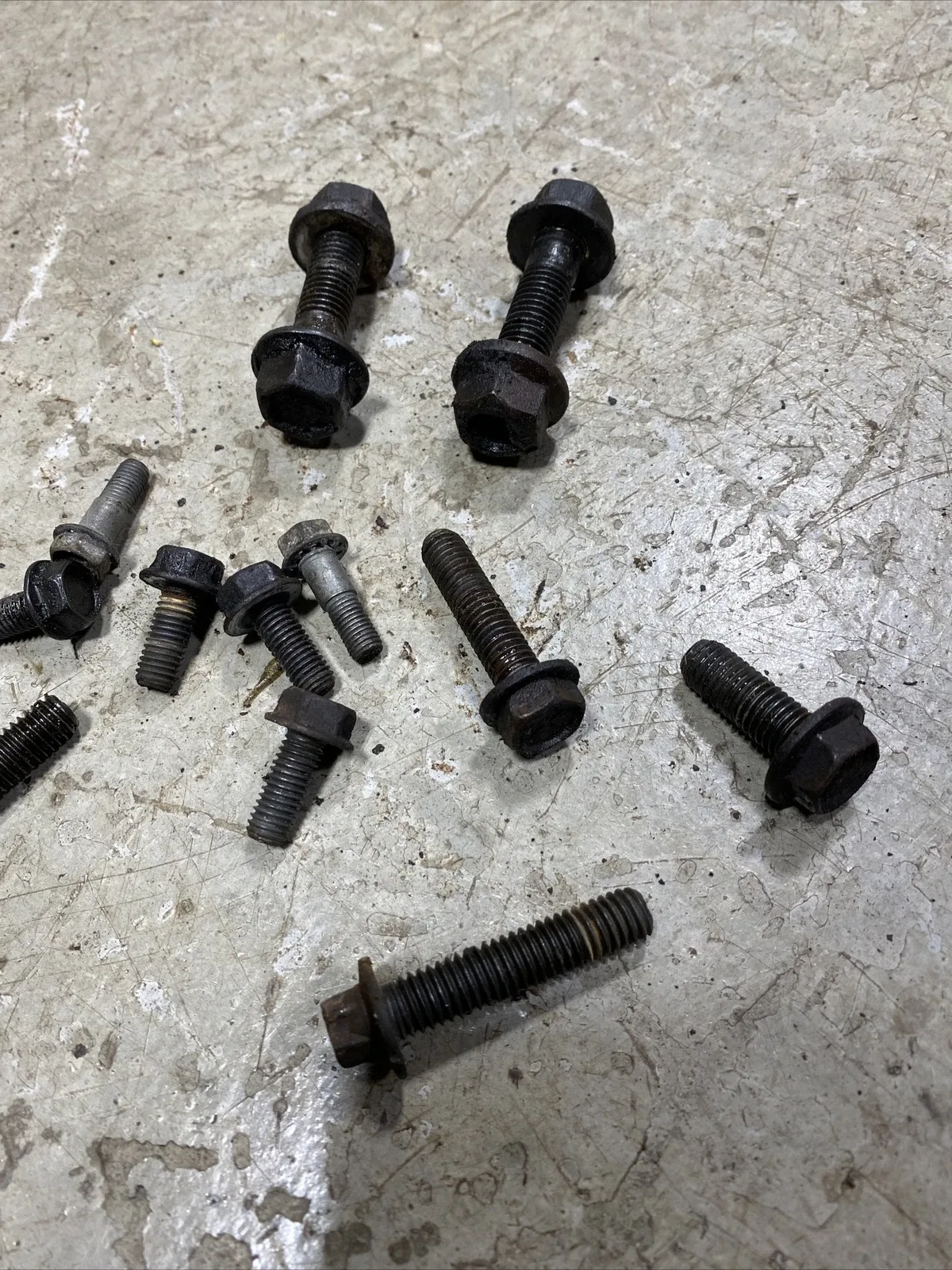 Jeep Cherokee XJ 87-01 AW4 Auto Trans Bell housing to Engine Mounting Bolts(B98) image 3