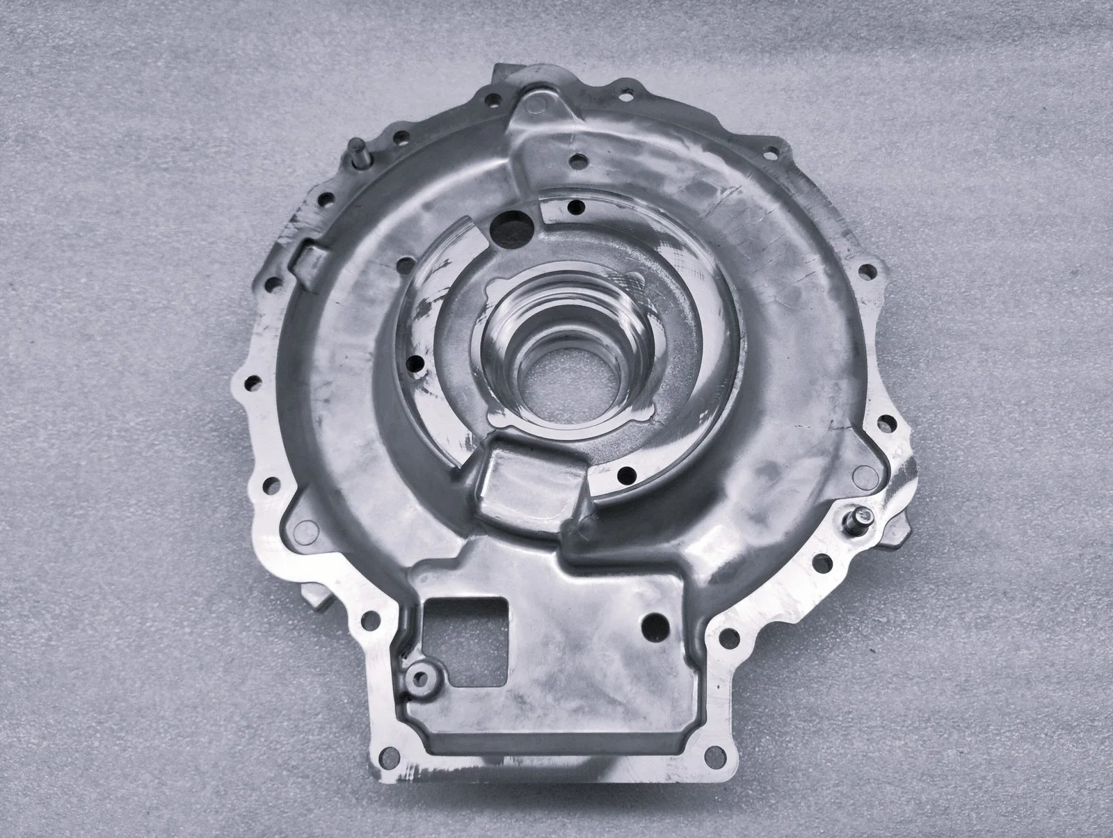 2004-2009 Toyota Prius 1.5L P112 eCVT HSD MG1 Generator Cover Motor Support image 2