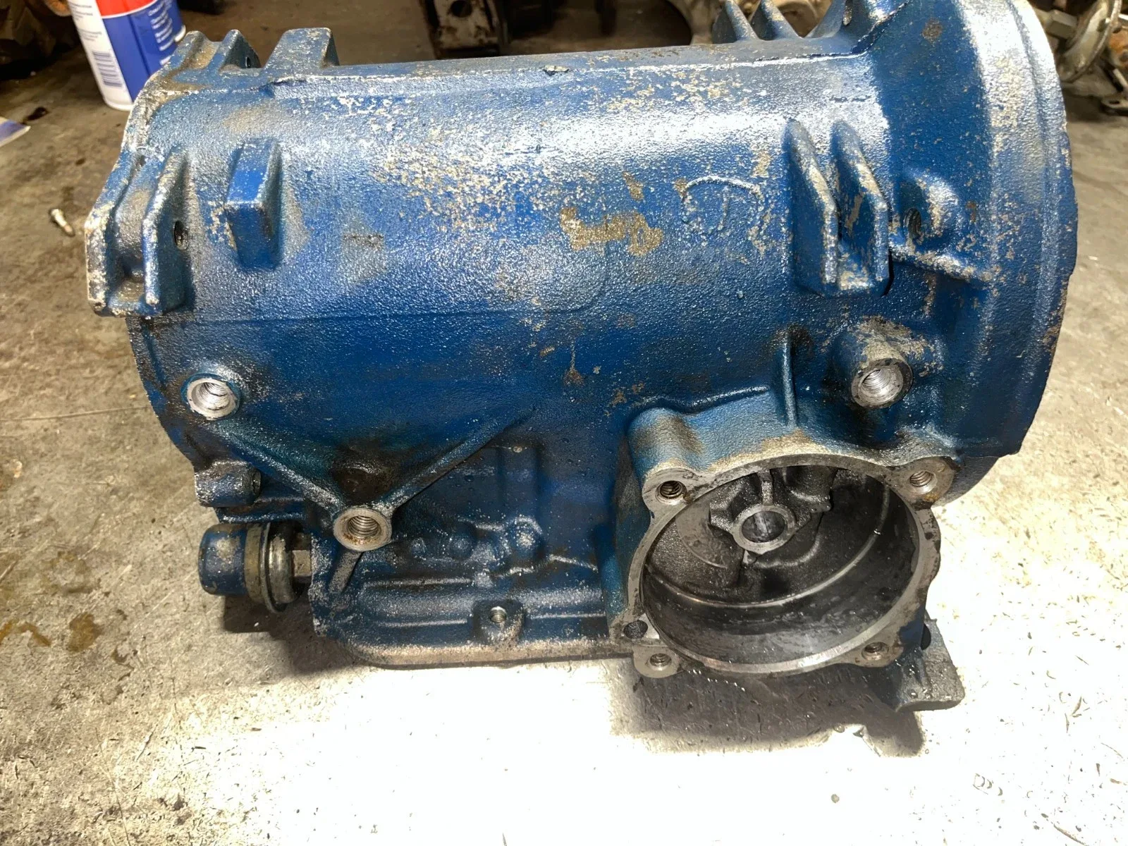 Ford C4 transmission bare case,case fill C8OF date code image 3