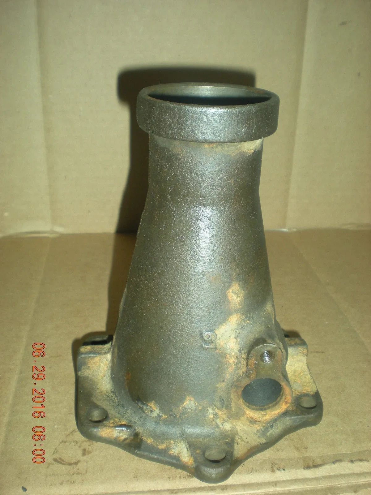71/2 INCH CAST IRON POWERGLIDE EXTENTION HOUSING