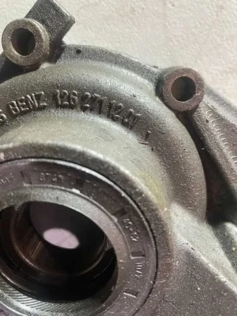 1262711201 Flange housing transmission W126 722.3 560SEC 300SE 300SDL 420SEL 560 image 3