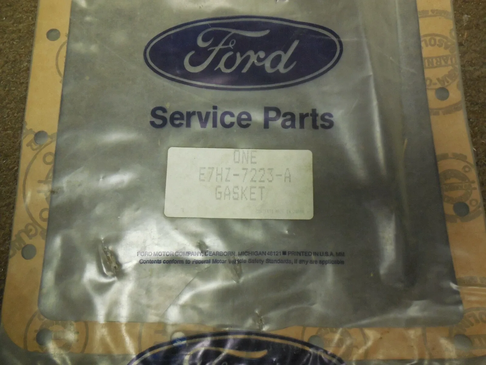 NOS 1987-1989 Ford F600 F750 Gear Shift Housing Gasket E7HZ-7223-A image 2