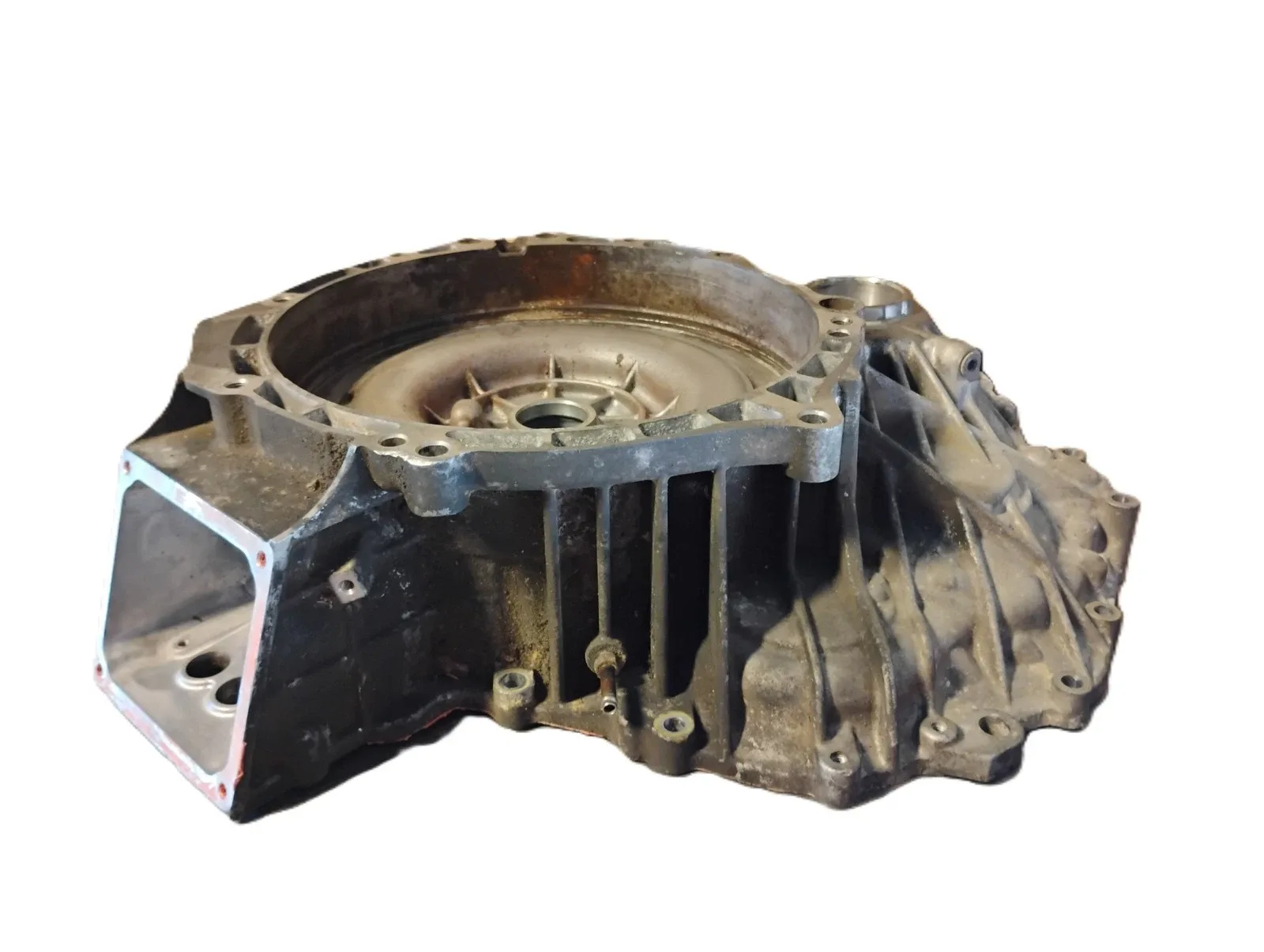 2004-2009 Toyota Prius 1.5L P112 eCVT HSD Bell Housing Front Case Half image 3