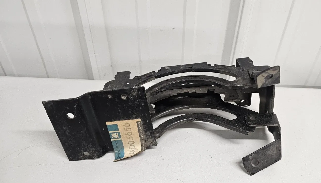 GENUINE GM 14005656 TRANSMISSION SHIFTER HOUSING LATE 70S TO 80S