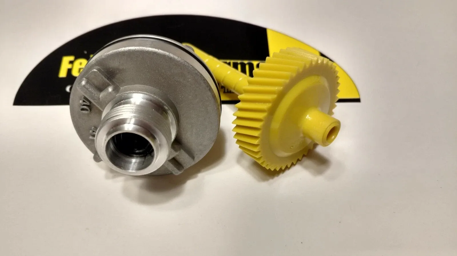 TH400 41 Tooth Speedometer Gear & Matching Speedometer Gear Housing