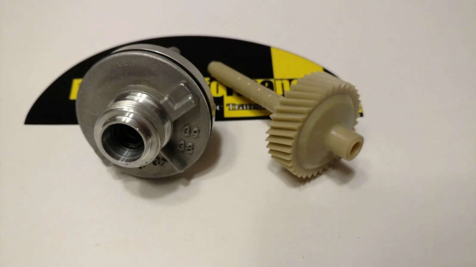 TH400 36 Tooth Speedometer Gear & Matching Speedometer Gear Housing