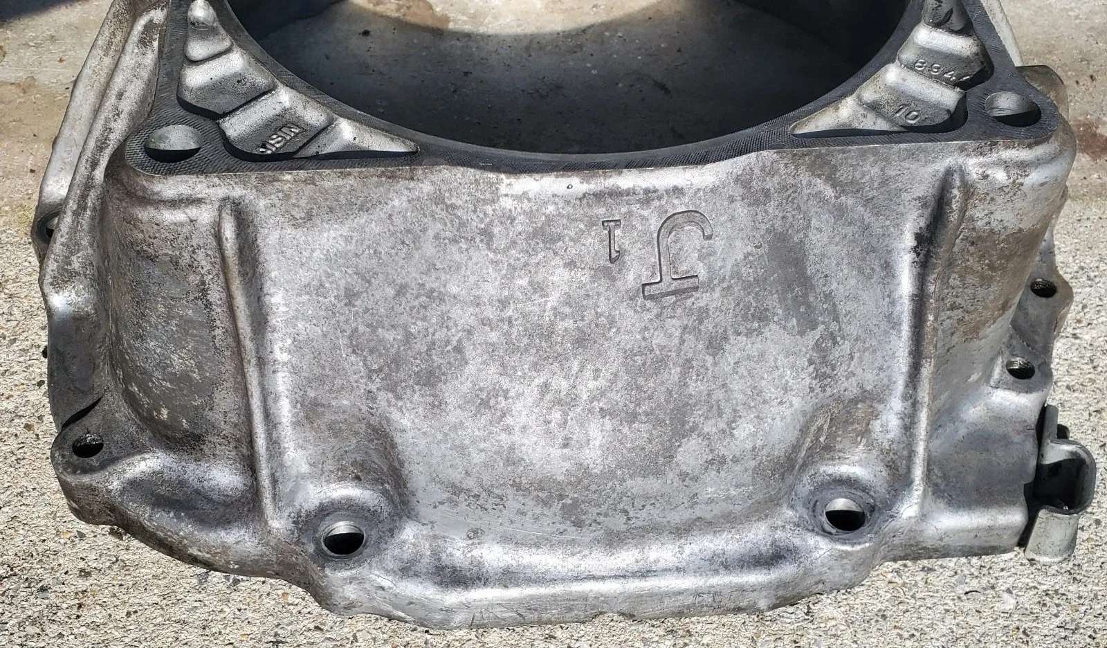 90-96 Lexus SC300 2JZGE 2JZ Automatic Transmission Bell Housing J1 OEM image 4