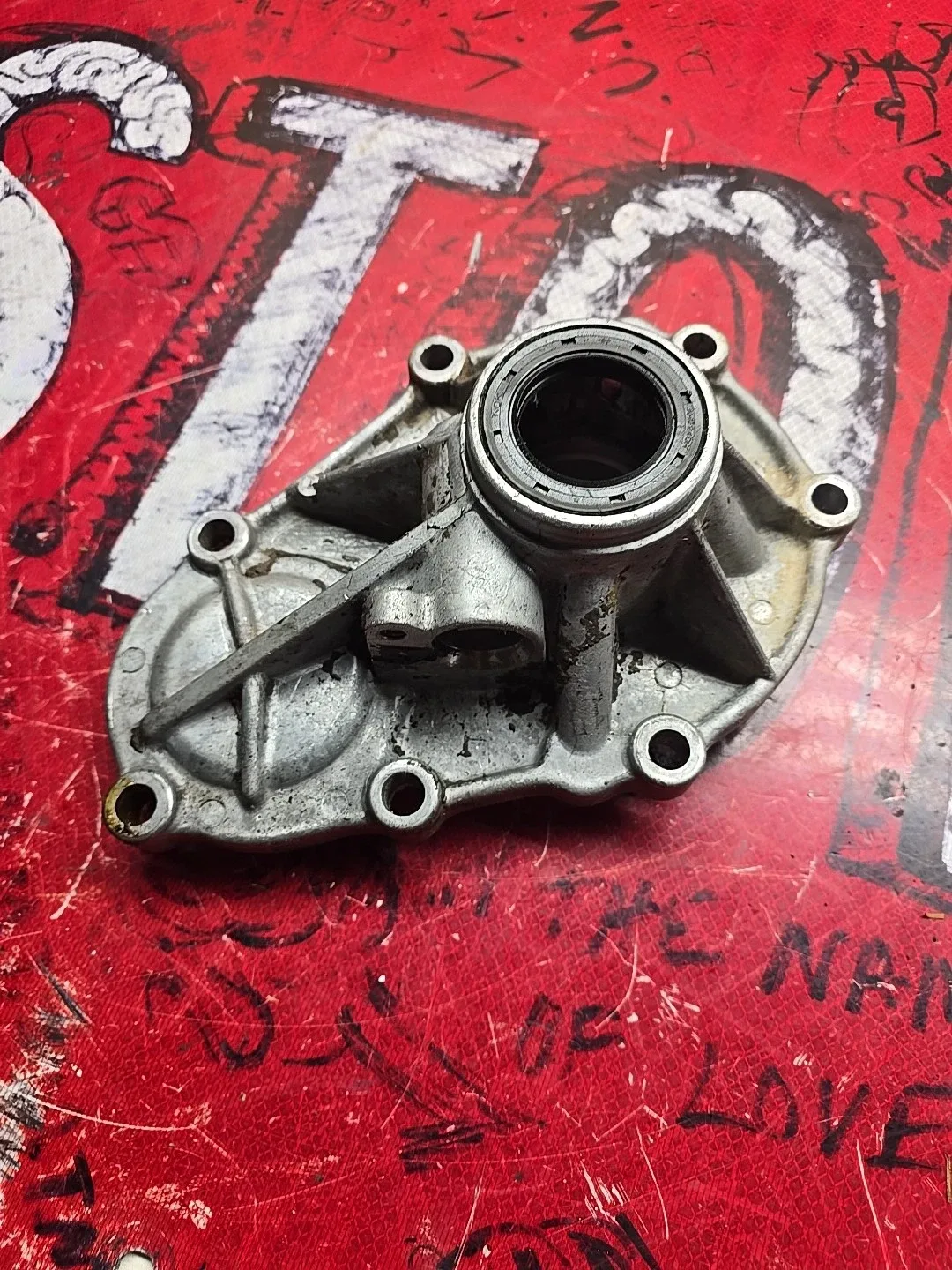 1985-1995 Toyota Gear Driven Transfer Case Housing Cover B37 image 2