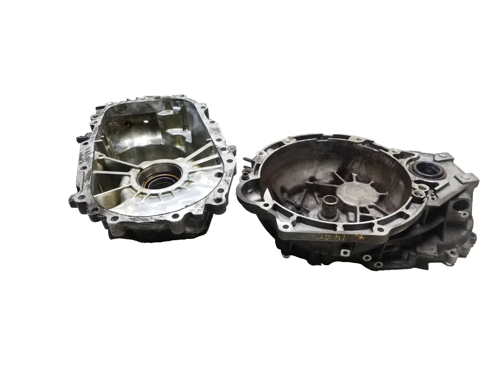 14 15 16 17 Hyundai Elantra GT Automatic Transmission Bell Housing w/ Case OEM