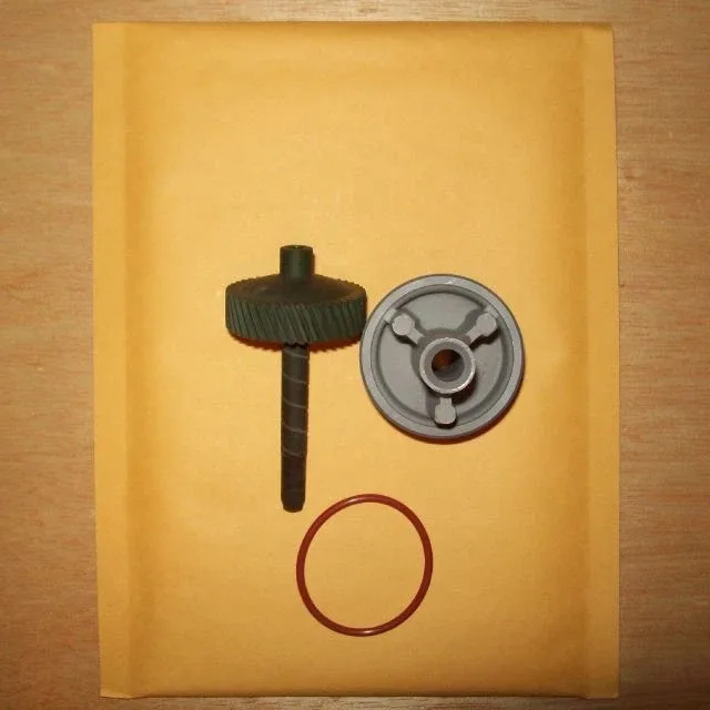 GM Chevrolet 400 Speedometer Housing w/ Gear image 4