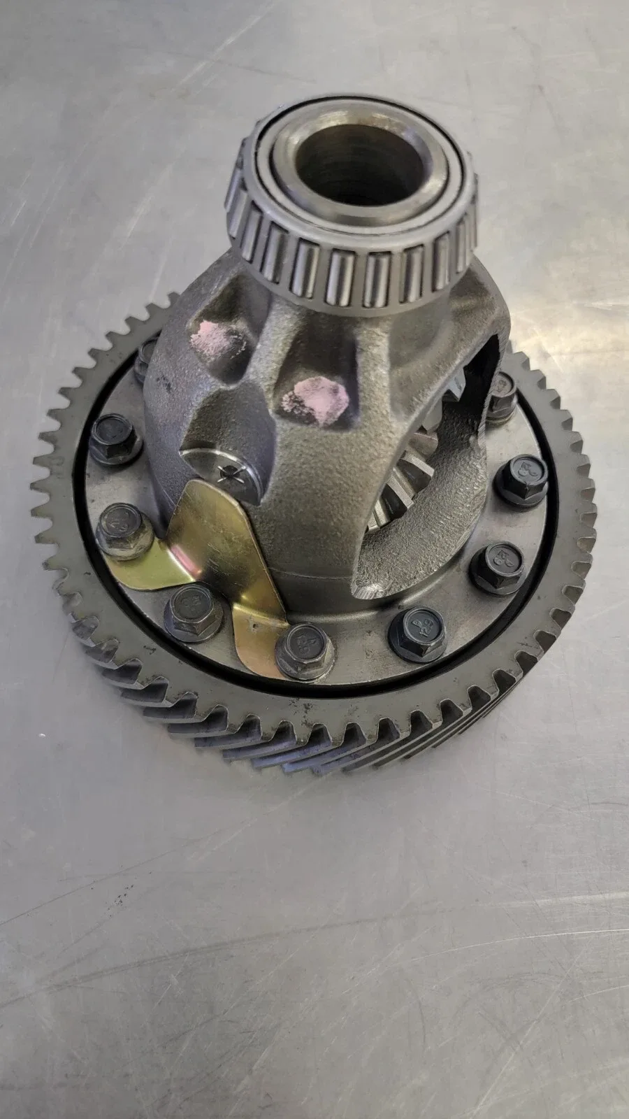 92716AE - A604 differential (With 22 Roller Bearing, Both Sides)  2 Retainers