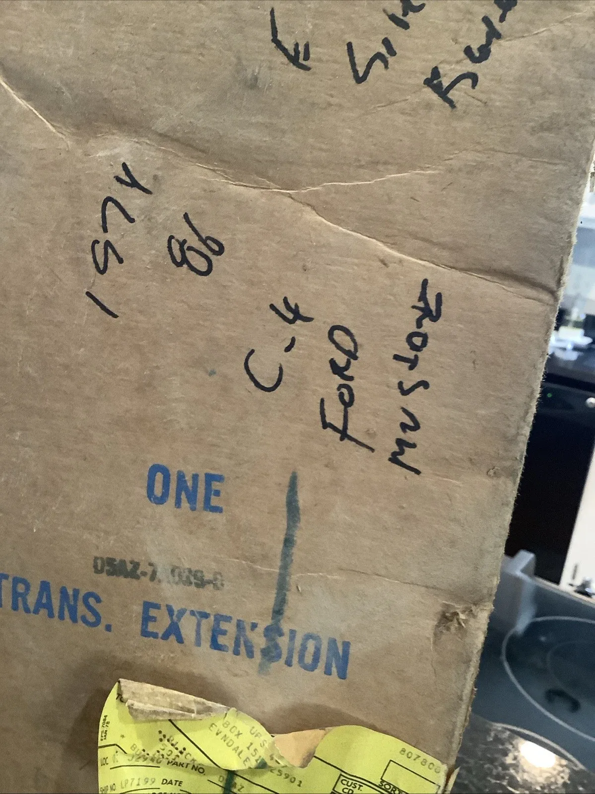 Nos 1975-1986 Ford Mustang C4 Tail Housing D5AZ-7a039-D image 3