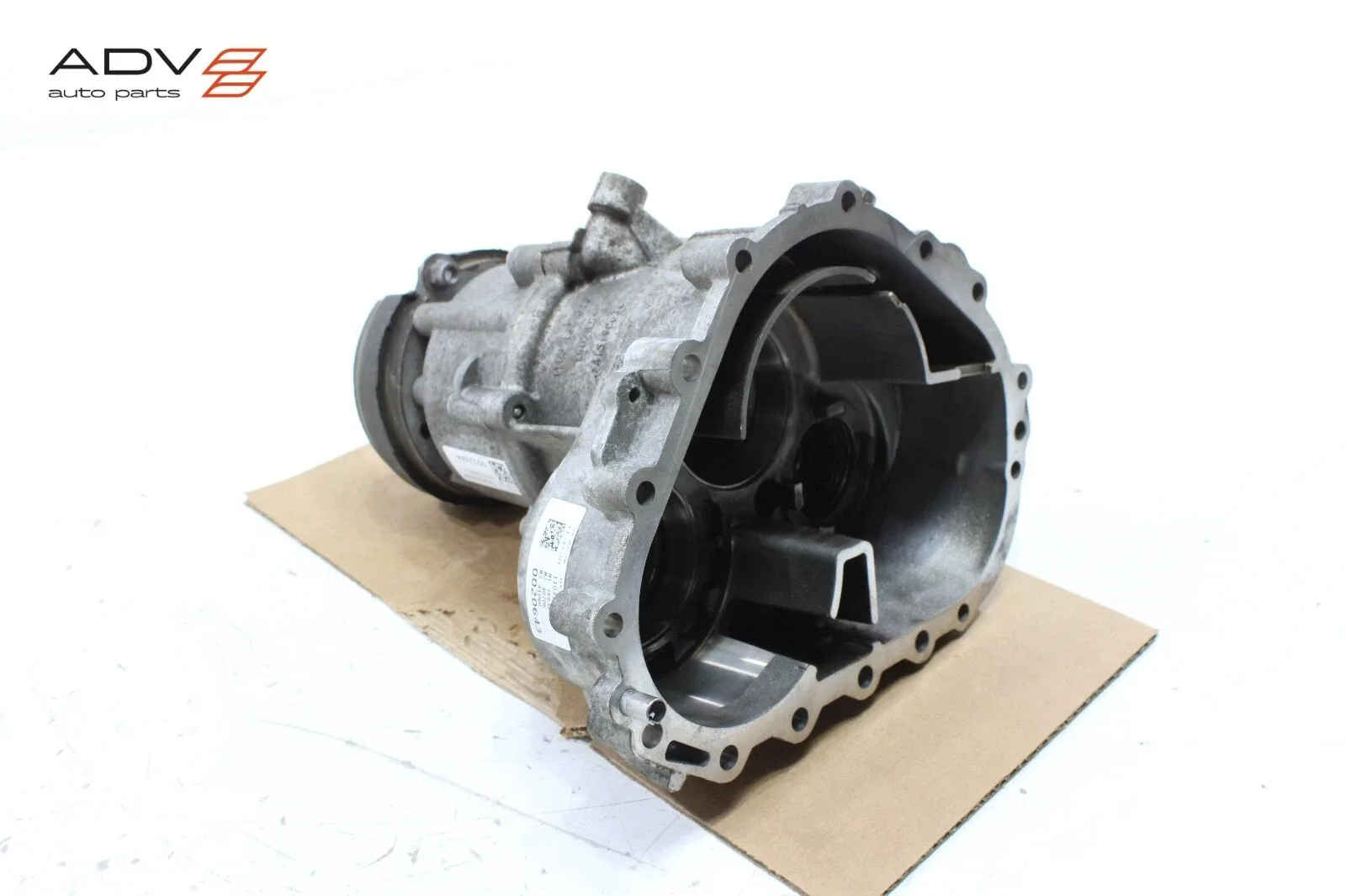 2018-2020 AUDI SQ5 3.0L QUATTRO AUTOMATIC TRANSMISSION GEAR BOX REAR HOUSING OEM image 4