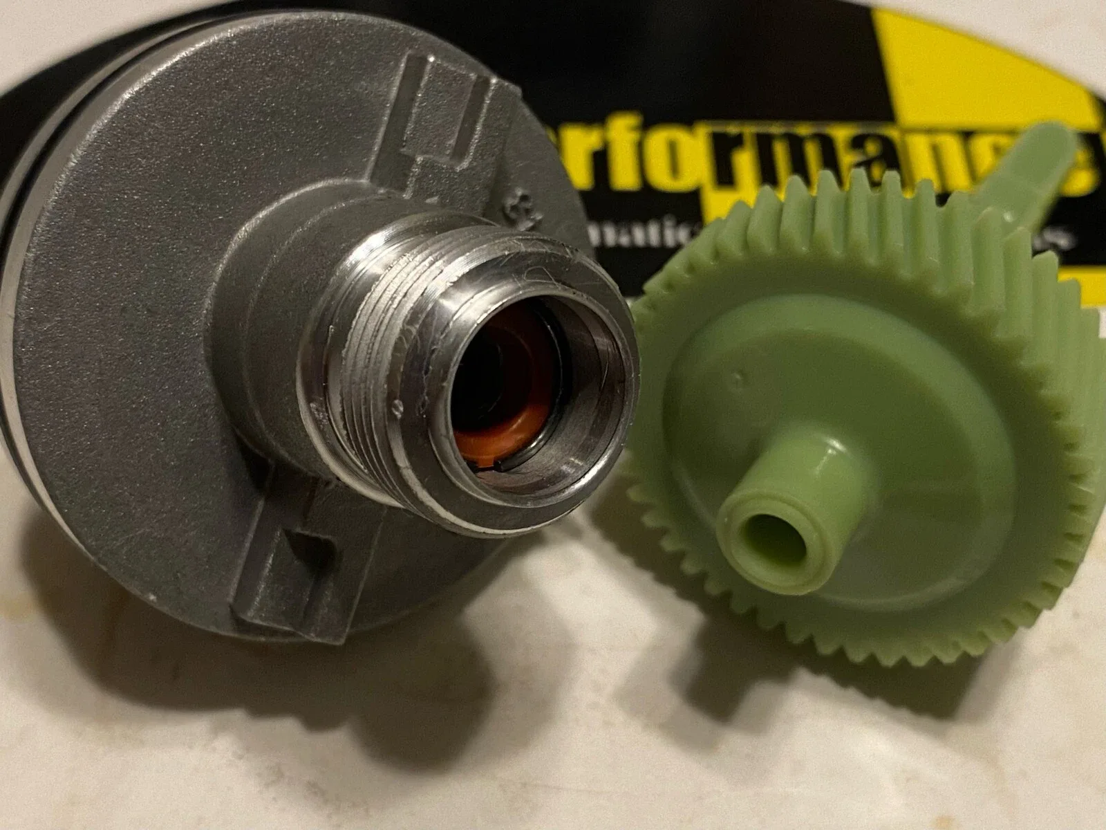 TH350  45 Tooth Speedometer Driven Gear & Matching Speedometer Gear Housing