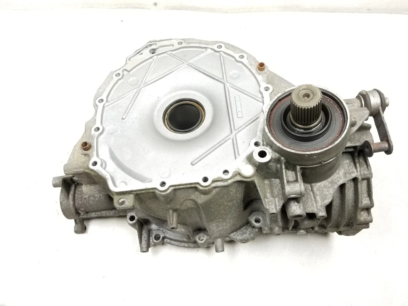2012 Audi Q5 Transmission Bell Housing OEM image 3