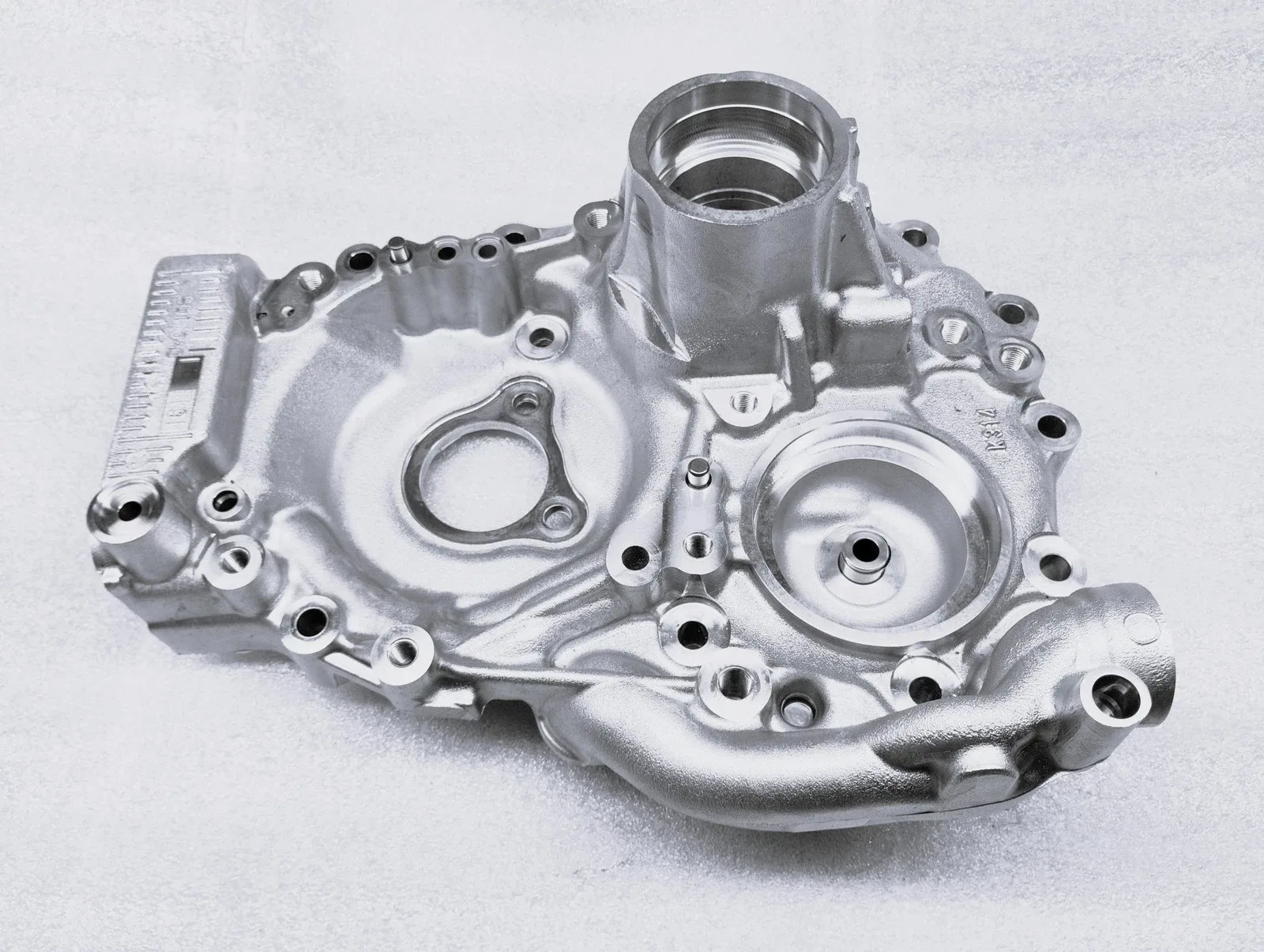 2019-2021 Subaru Forester CVT TR580 Pinion Retainer Housing with Start/Stop image 2