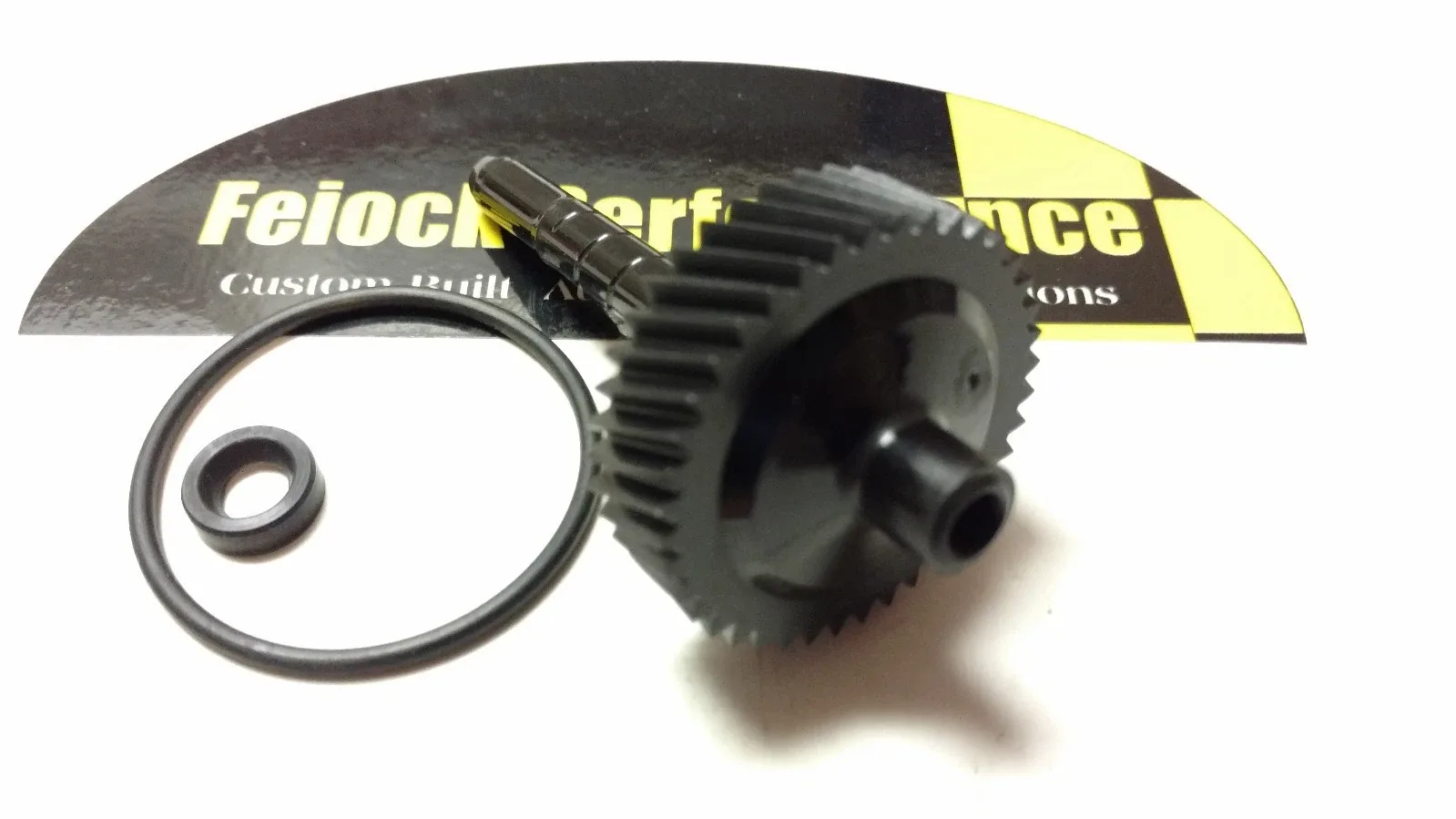 GM NP833 40 Tooth Speedometer Driven Gear With Housing Seals