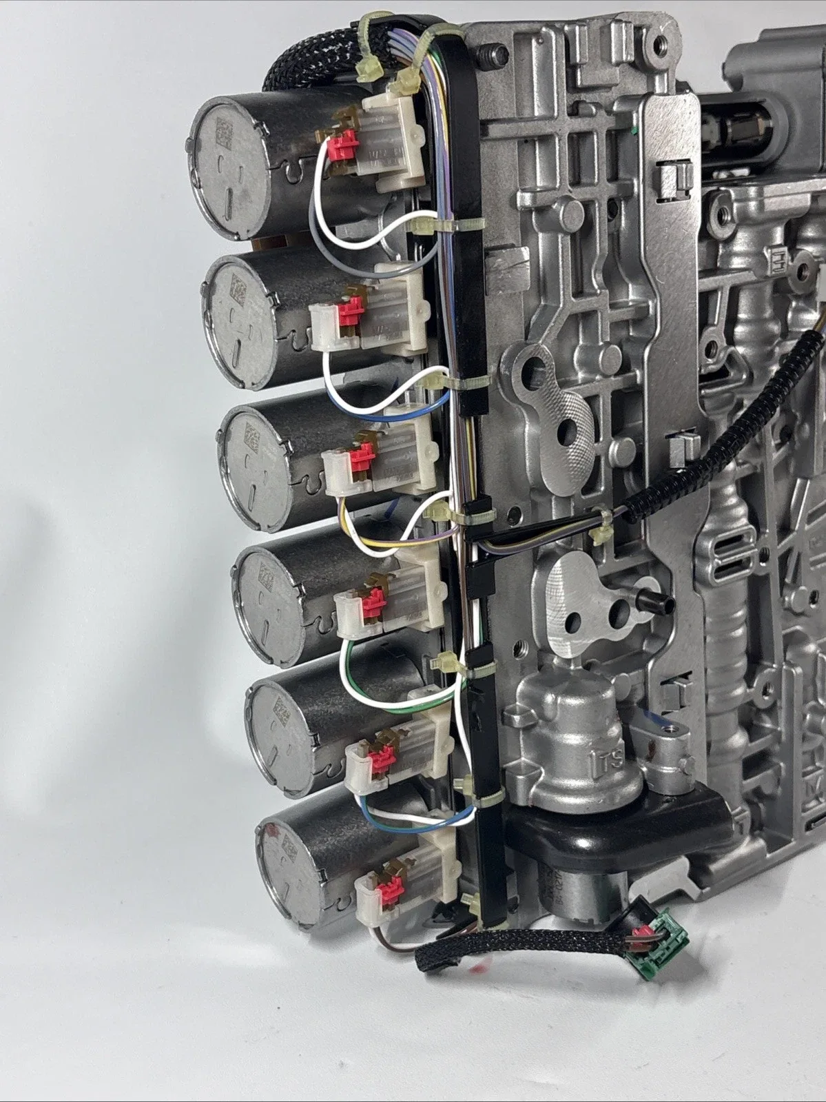 Automatic Transmission Valve Body Assembly Casting 24062872 image 4