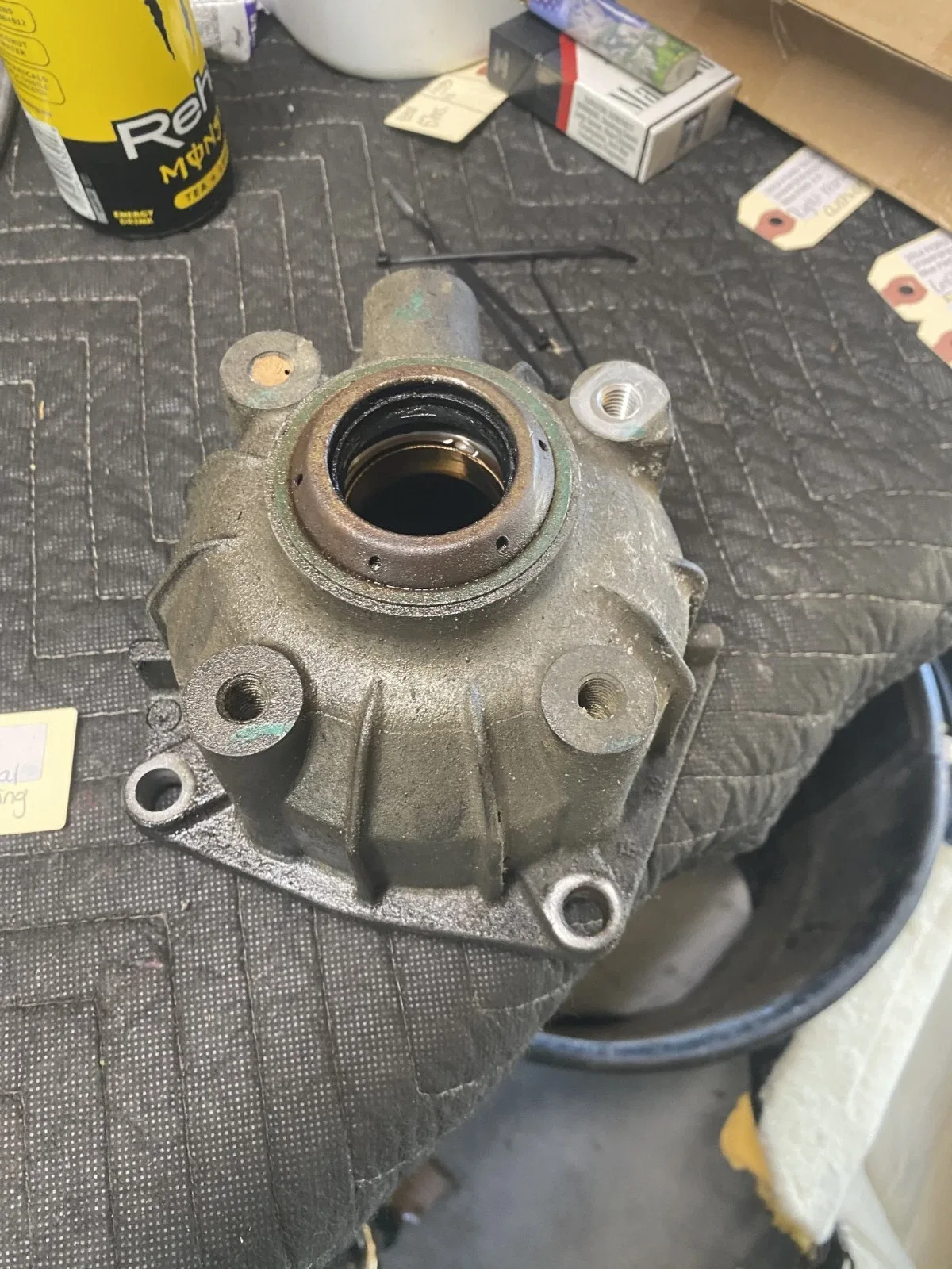 2008 Chevy Impala Differential Cover Housing OEM