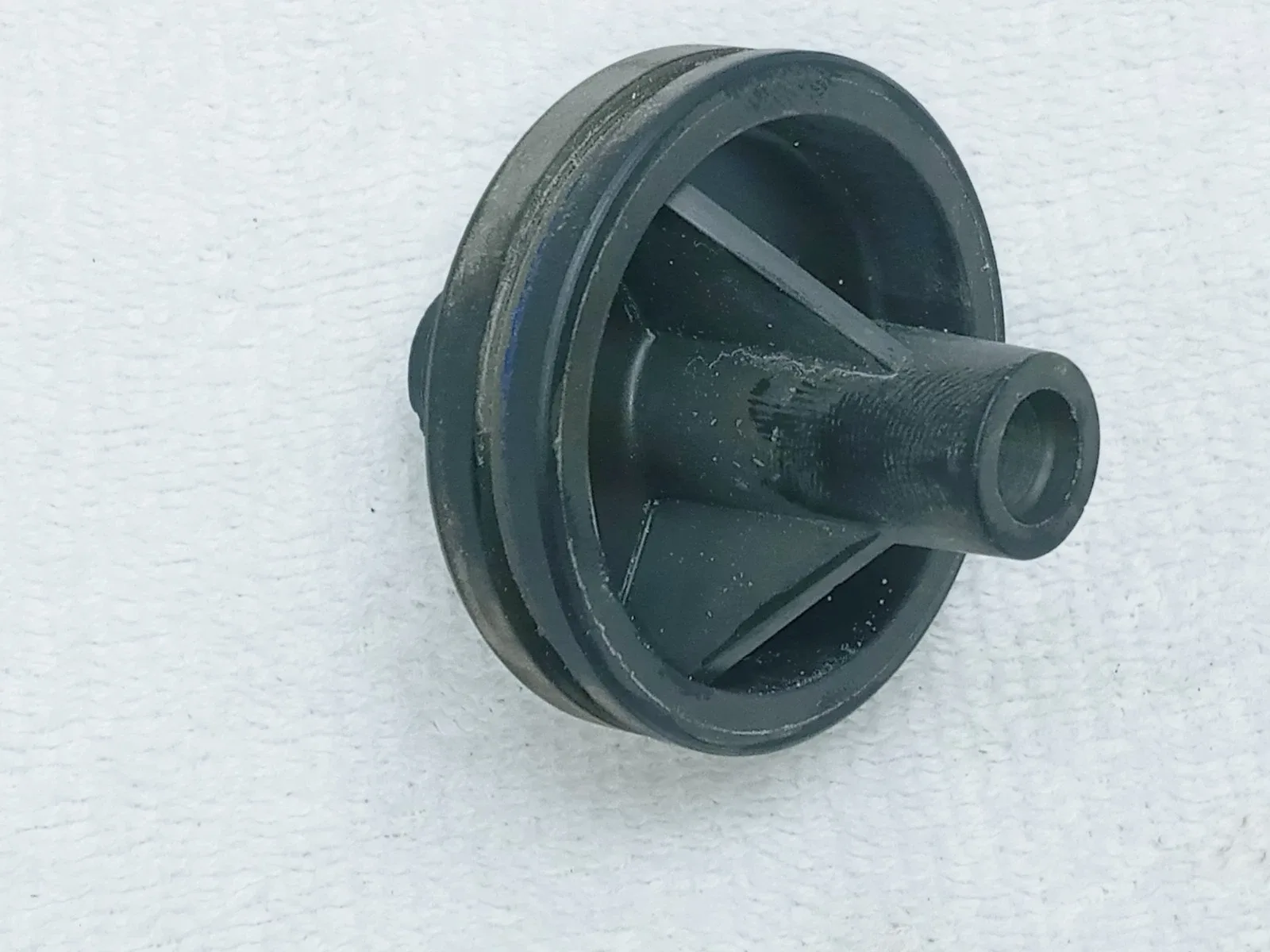 OEM GM Automatic Transmission Speedometer Housing Application Unknown image 2