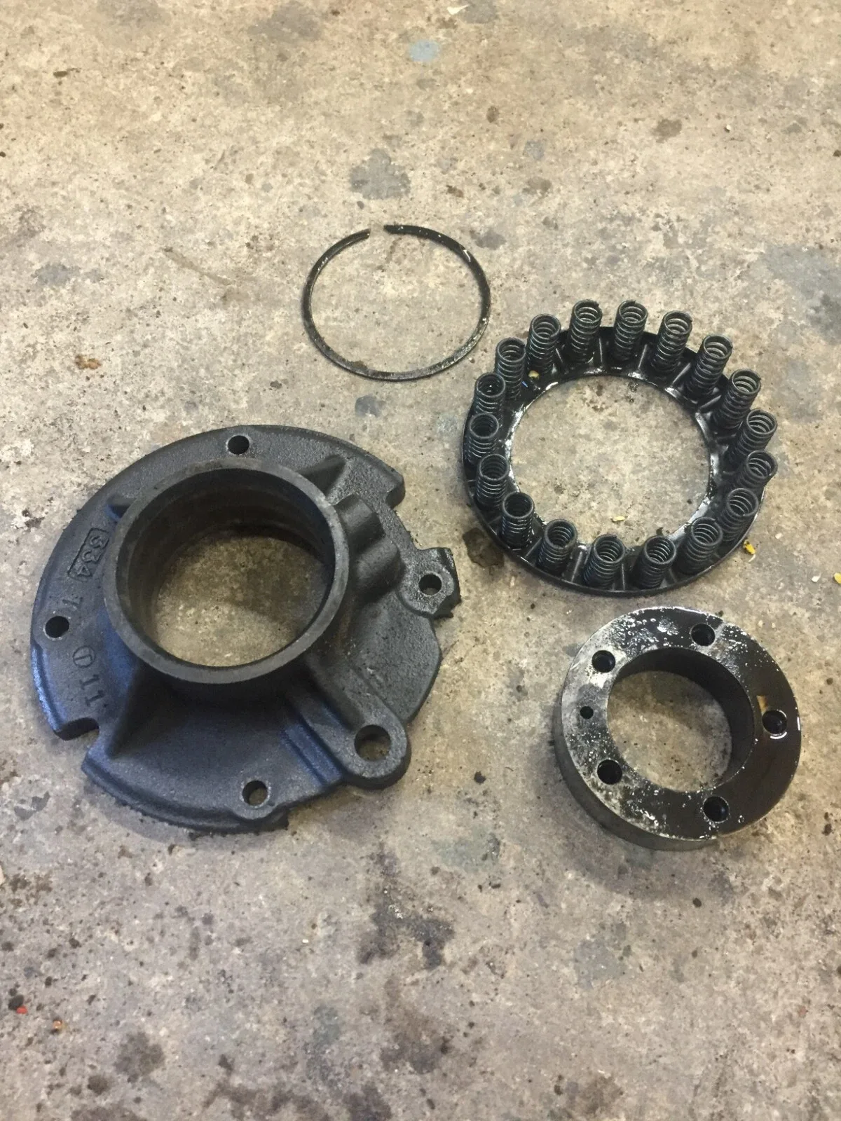 1978-1979 Ford Truck C6 Transmission Oil Pump Support Clutch