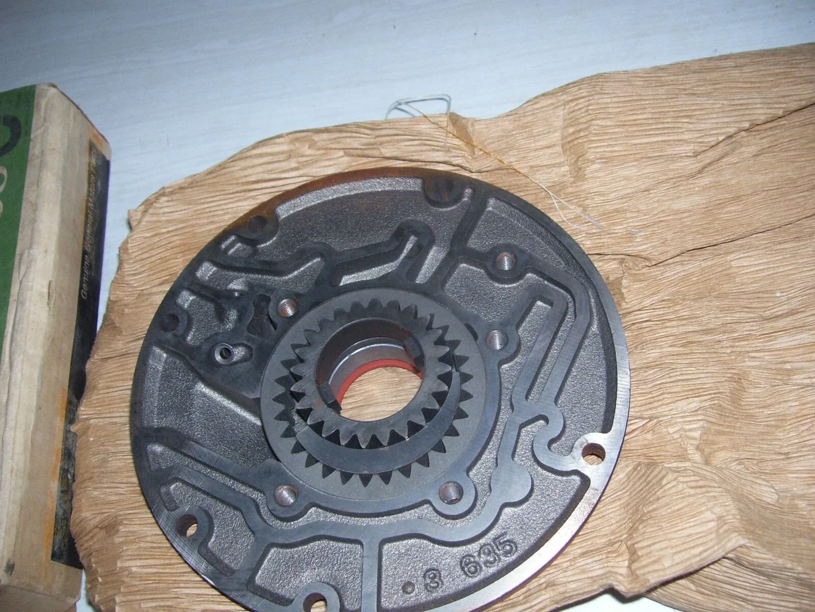 1978 Cadillac Transmission Oil Pump Body Delco 8630905 image 3