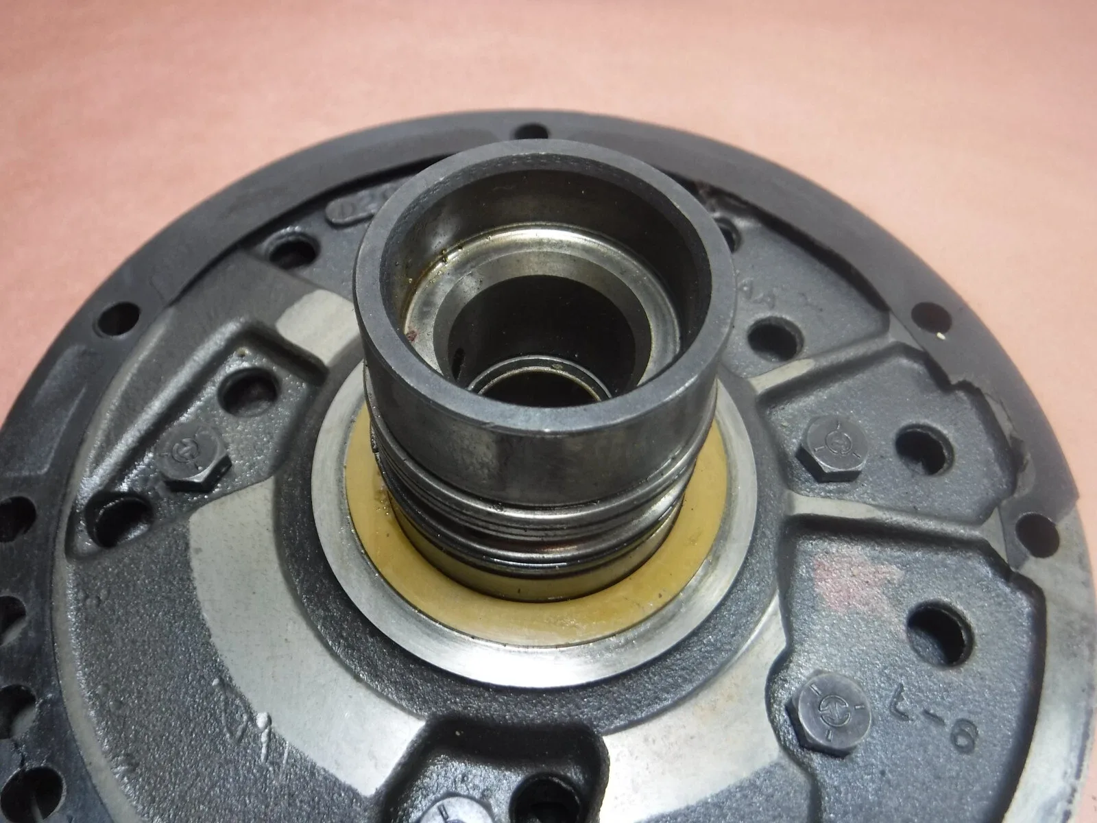 1998-2002 Jeep Wrangler 30RH/32RH Oil Pump Shaft Lock Up CORE 52118997AA image 2
