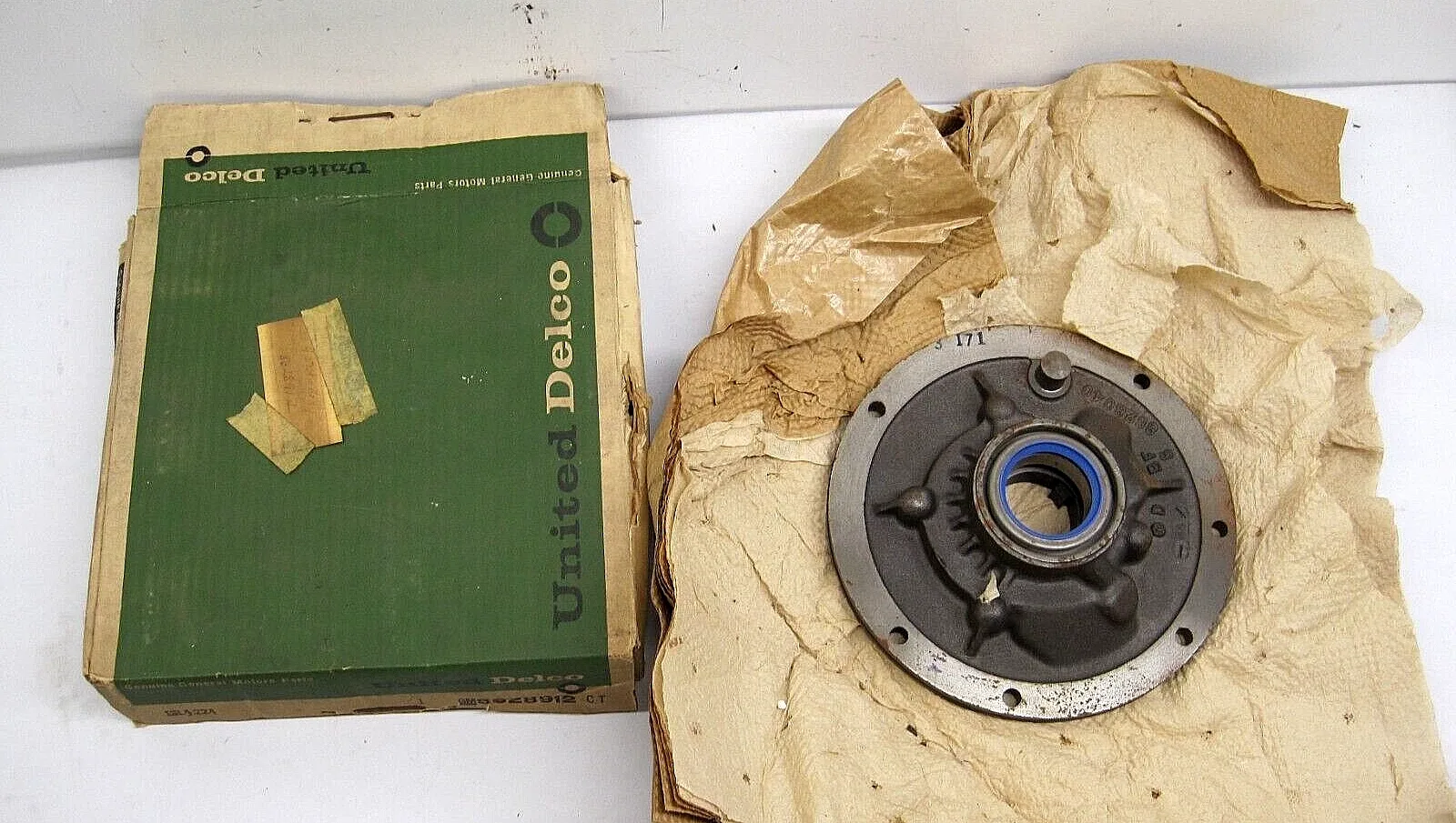 1976 GM M29 TurboHyrdamatic Oil Pump Body MPN 8628912