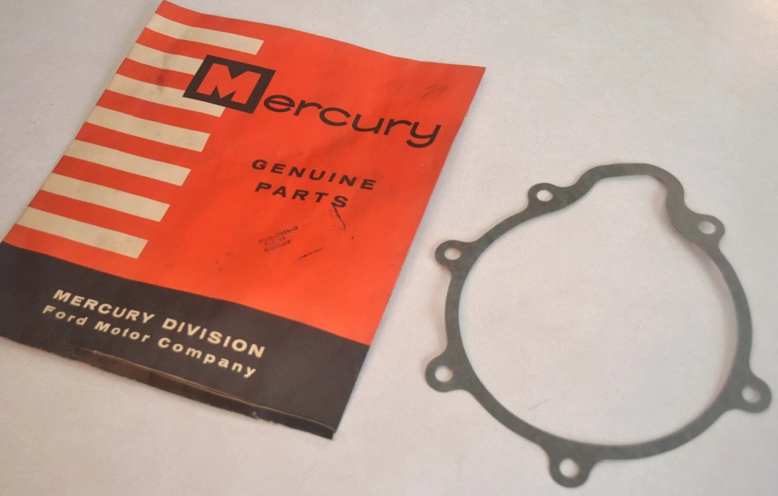 1958-1960 Mercury / 1959-1960 Thunderbird Transmission Extension Gasket PBB-7086-B, B8S-7086-A image 2