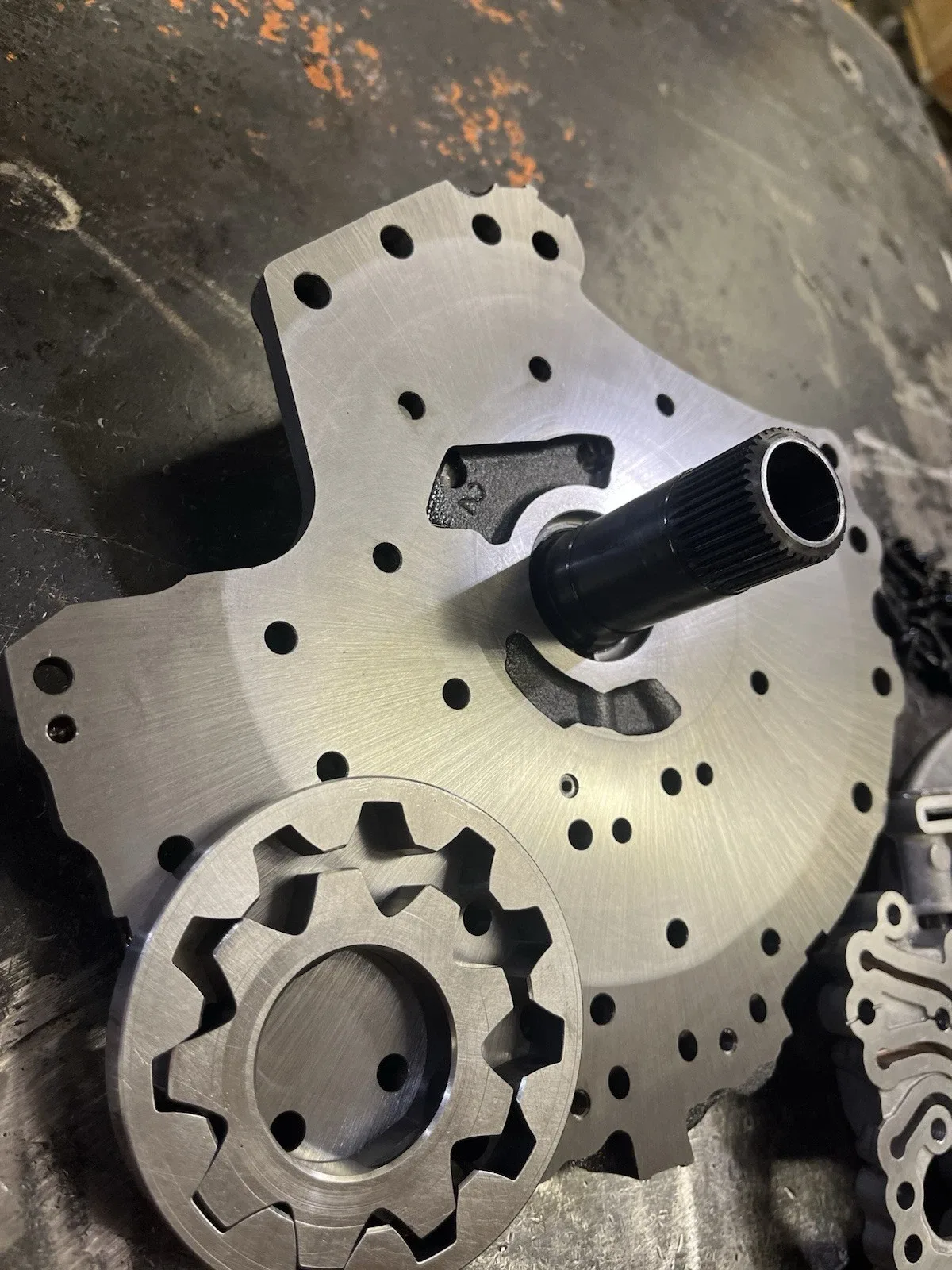 2013 Chevy Malibu 2.5L 6T40 Oil Pump 2JJW image 3