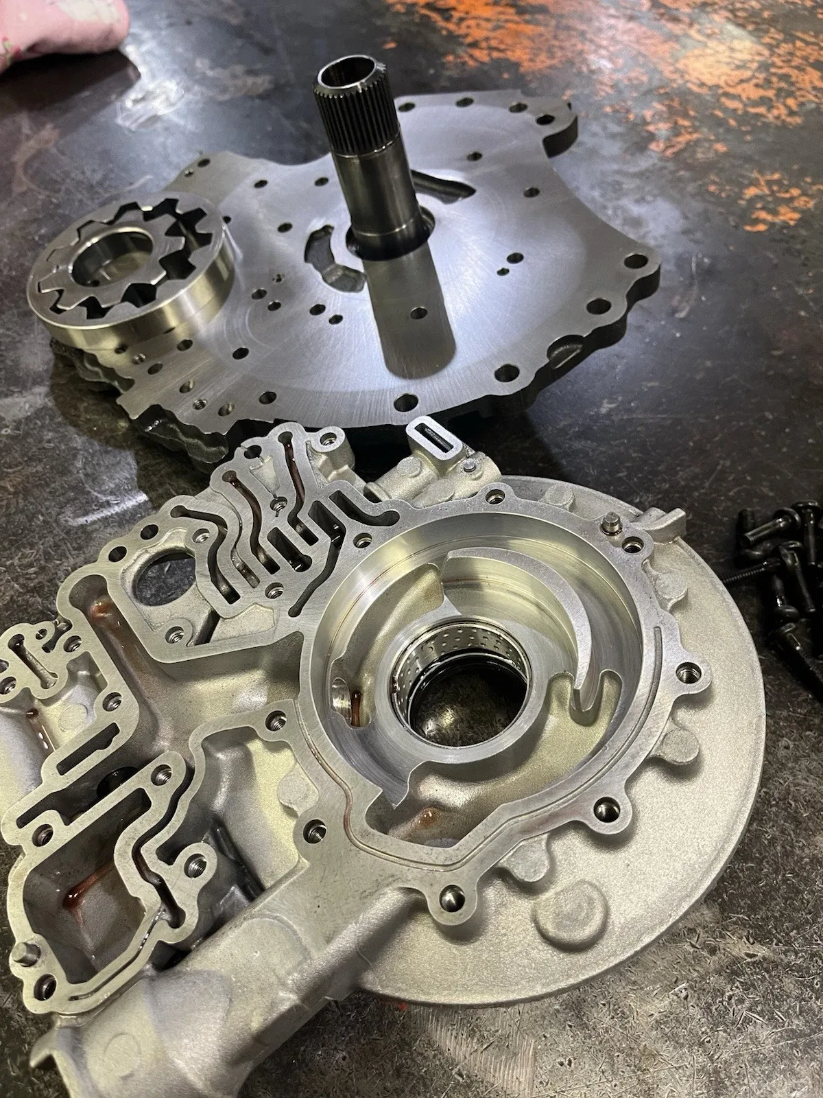 2013 Chevy Malibu 2.5L 6T40 Oil Pump 2JJW image 4