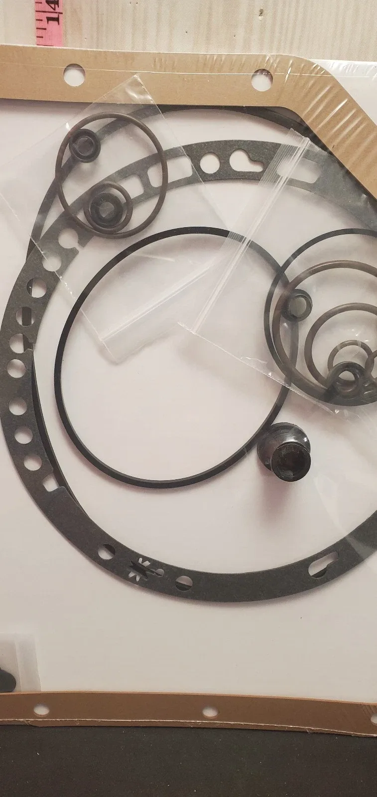 Gasket Kit for TH350 / THM-250 / 250C / 350C / 375B Transmissions — MPN 19210688