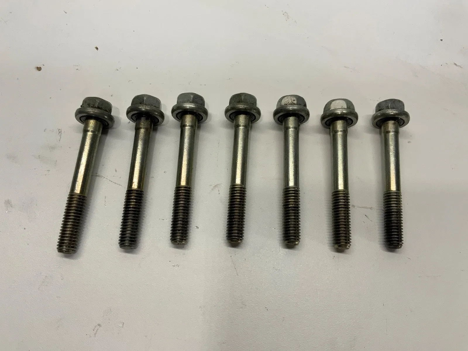GM 4L60E/4L65E Oil Pump Mounting Hardware Set of 7 Bolts image 3