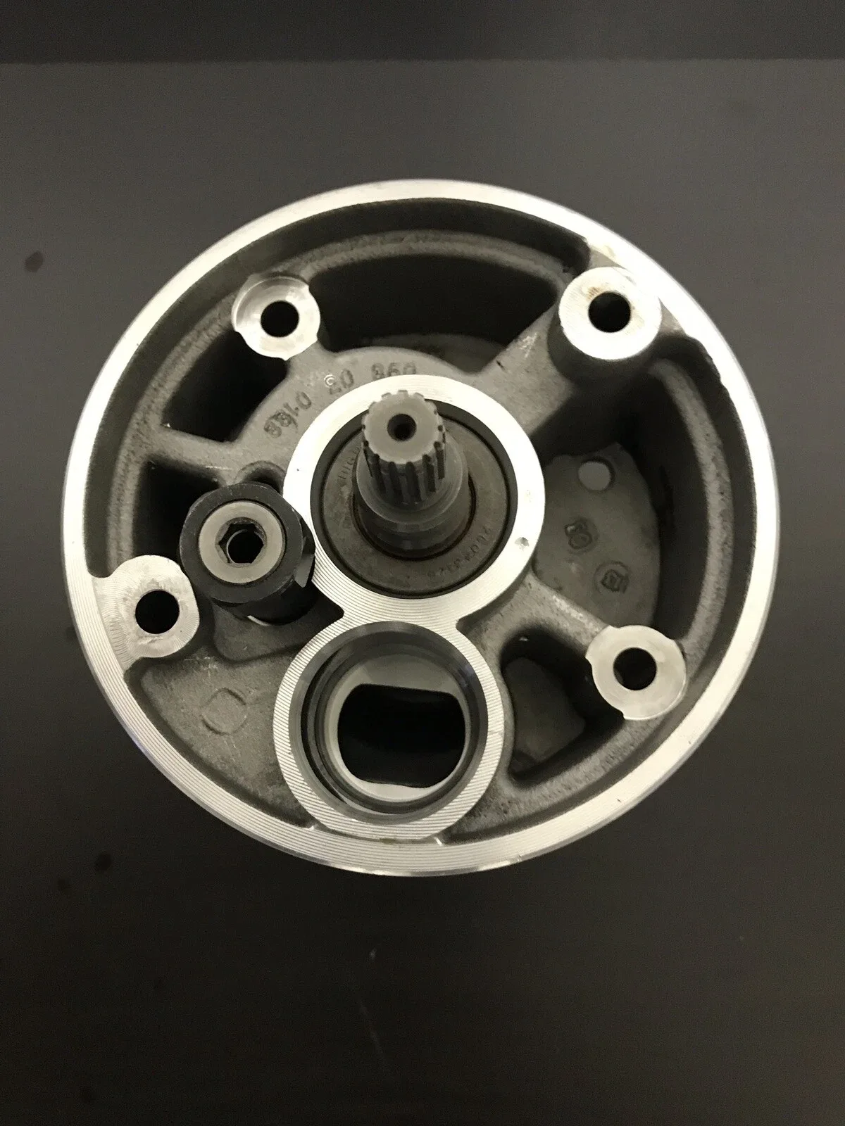 2002+ Saturn Vue / Ion CVT Oil Pump VT25E 2.2L Cast 26086622 image 3