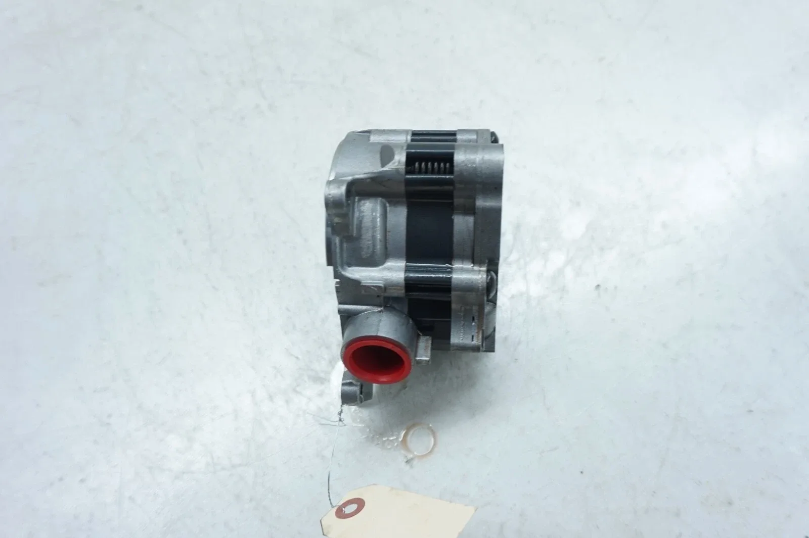 2016-2018 Lincoln MKX Transmission Oil Pump Assembly image 4
