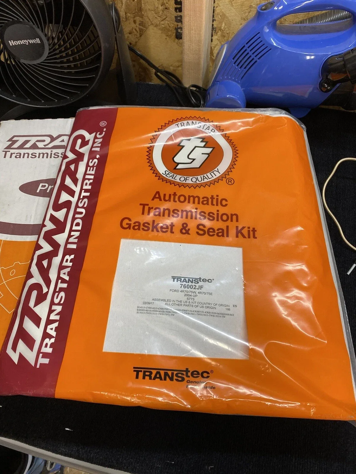 2004-Up Ford Transmission Gasket Set 4R70/75 (Transtec 76002JF)
