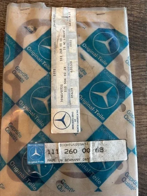 Mercedes-Benz Gasket Set 1112600068 image 2