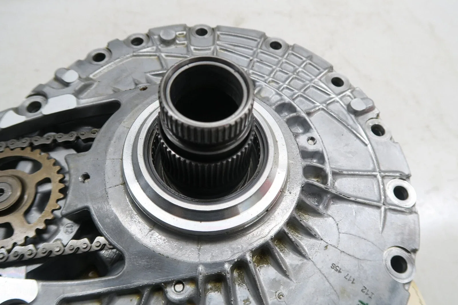 2011-2017 Audi A8L (D4) Automatic Transmission Oil Pump image 4