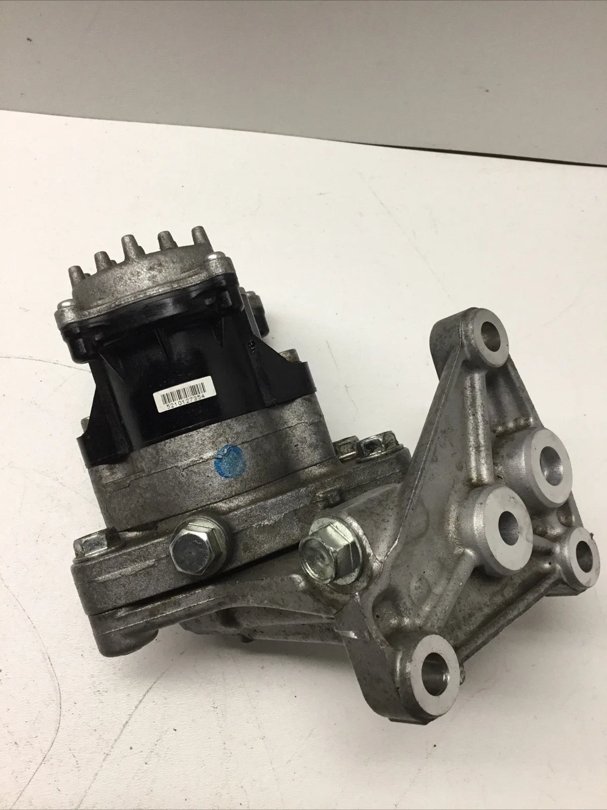2021 Subaru Forester Auxiliary External Oil Pump image 3