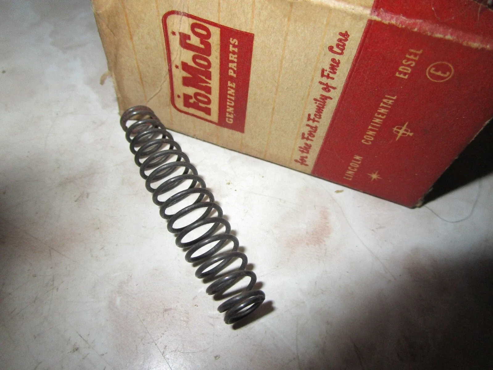 1960-1964 Ford Fairlane/Falcon Front Oil Pump Spring B9A-77824-A image 3