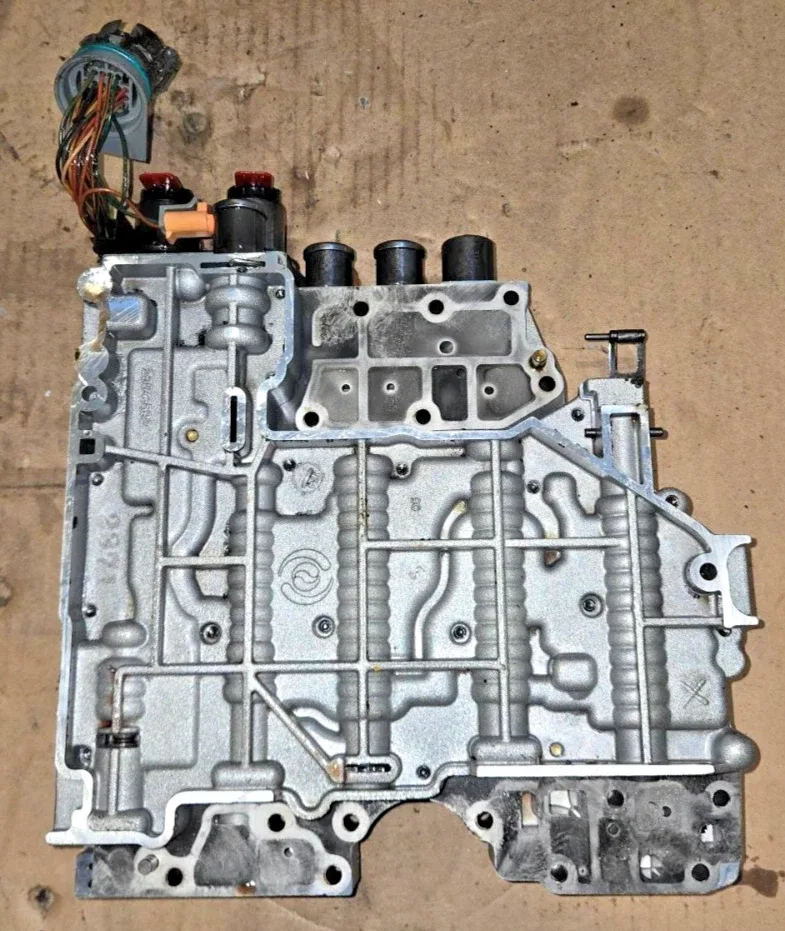 2004-2005 Allison 1000/2000 5-Speed Valve Body - 7 Solenoids, 1 Tube image 4