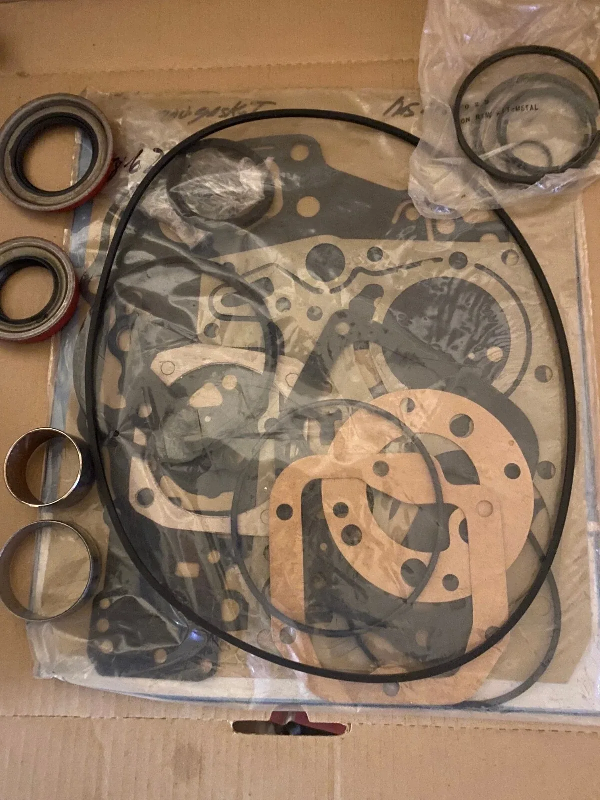 1958-1962 Powerglide Cast Iron Transmission Rebuilder's Gasket Kit - Detroit image 2